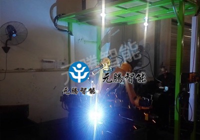 機(jī)器人雙機(jī)協(xié)作焊接
