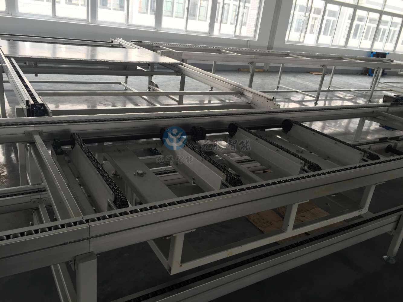 輕型鏈條輸送機(jī)